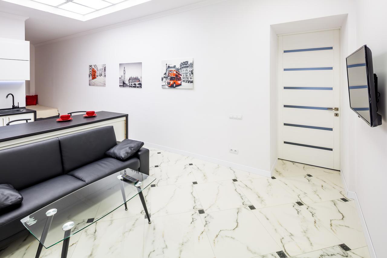 Designer Apartment Зі Світлом! Lviv Exterior photo